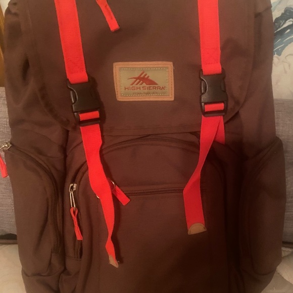 High Sierra back pack - Picture 6 of 6